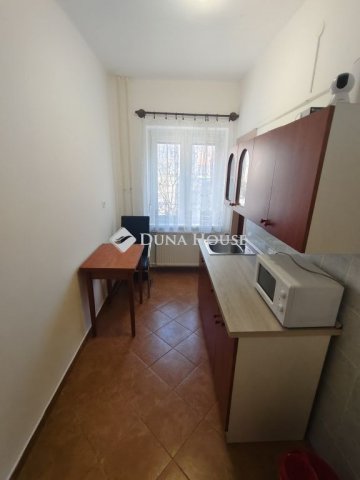 Kiadó téglalakás, albérlet, Oroszlányban 125 E Ft / hó