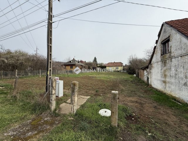 Eladó telek, Pécsett 7.9 M Ft / költözzbe.hu