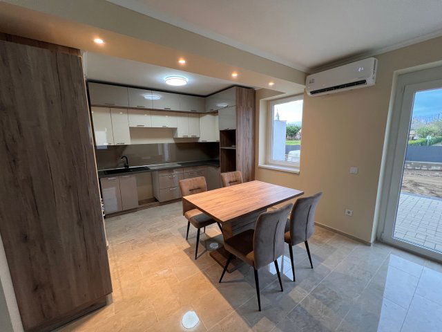 Eladó ikerház, Sényőn 59.99 M Ft, 2 szobás