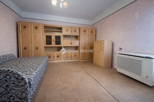 Eladó családi ház, Gyálon 75.9 M Ft, 3 szobás