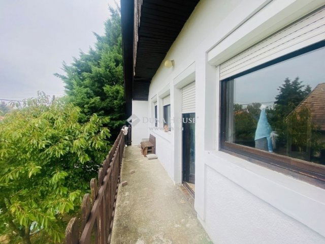Eladó családi ház, Érden 70.9 M Ft, 7 szobás