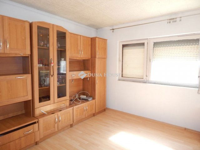 Eladó családi ház, Dégen 49.9 M Ft, 3 szobás