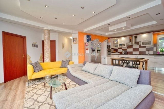 Eladó családi ház, Szigetbecsén 149.9 M Ft, 4 szobás