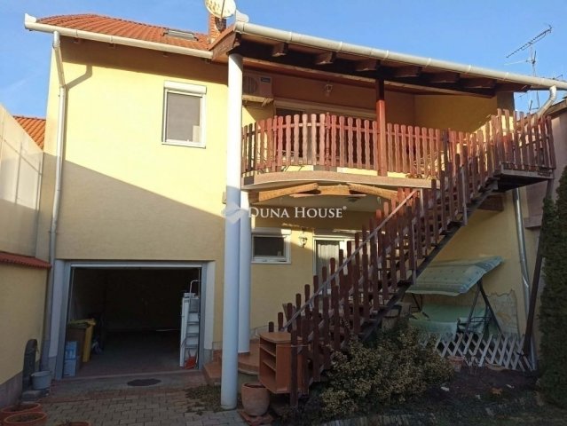 Eladó ikerház, Szegeden 117 M Ft, 5 szobás / költözzbe.hu