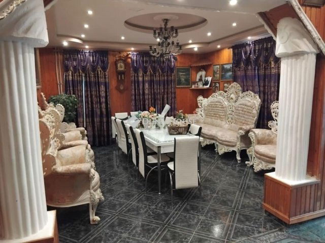 Eladó családi ház, Kunszentmártonban 70 M Ft, 6 szobás