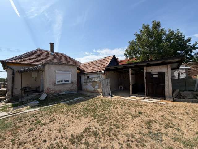 Eladó családi ház, Nagysimonyin 14.5 M Ft, 2 szobás