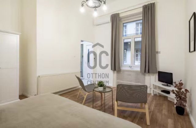 Eladó téglalakás, Budapesten, VI. kerületben 67 M Ft, 2 szobás