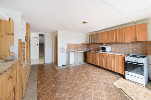 Eladó családi ház, Pakson 35 M Ft, 6 szobás