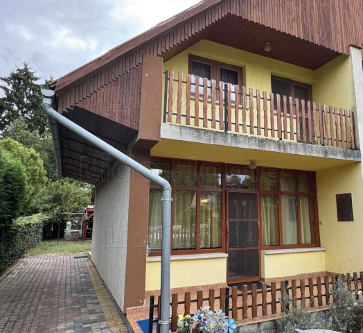 Eladó nyaraló, Balatonszárszón 69.9 M Ft, 3 szobás