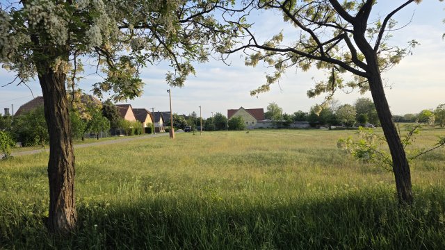 Eladó telek, Tiszatenyőn 7.5 M Ft / költözzbe.hu