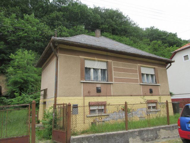 Eladó családi ház, Borsodnádasdon 6.5 M Ft, 2 szobás