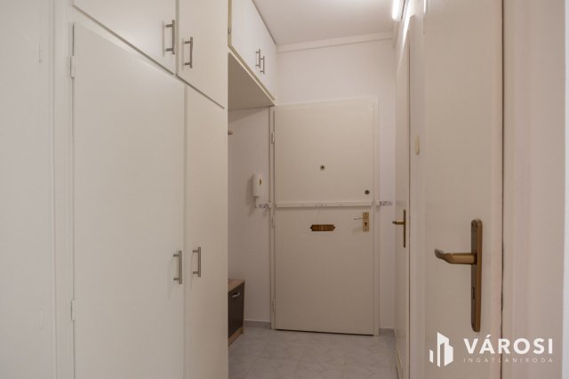 Kiadó panellakás, albérlet, Szegeden 150 E Ft / hó, 2 szobás