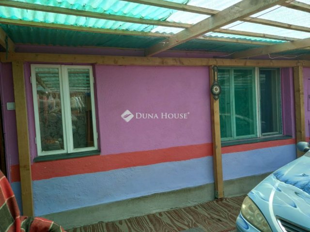 Eladó családi ház, Gyöngyösön, Menház utcában 17.7 M Ft