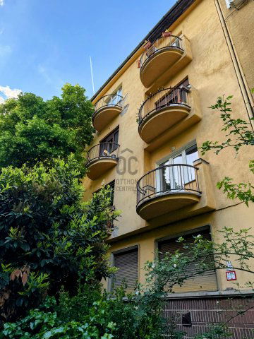 Eladó téglalakás, Budapesten, II. kerületben, Vitéz utcában