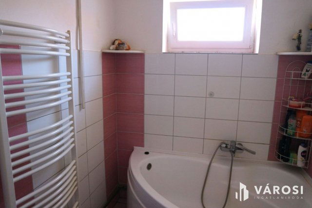 Eladó családi ház, Harasztifaluban 34 M Ft, 3 szobás