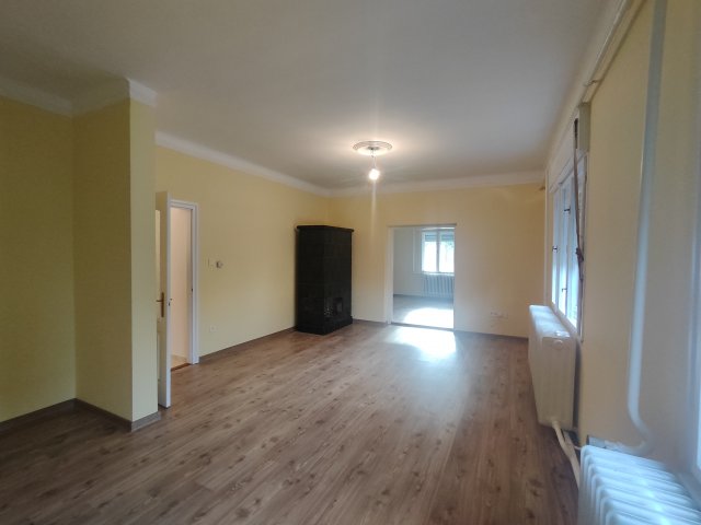 Eladó ikerház, Szegeden 85 M Ft, 3 szobás / költözzbe.hu