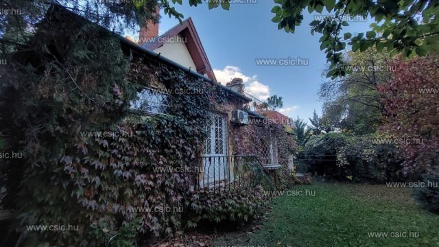 Eladó családi ház, Budapesten, XII. kerületben 439.99 M Ft