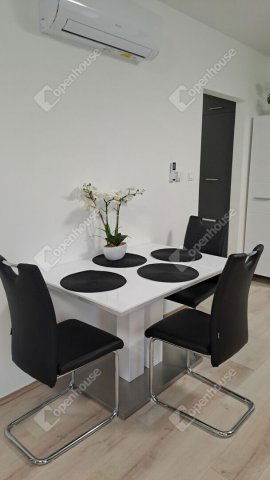 Eladó téglalakás, Győrött 71.99 M Ft, 2 szobás