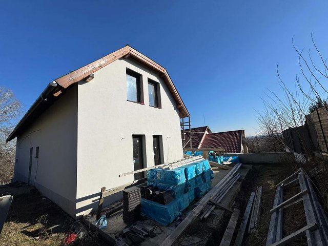 Eladó ipari ingatlan, Budakalászon 399 M Ft / költözzbe.hu