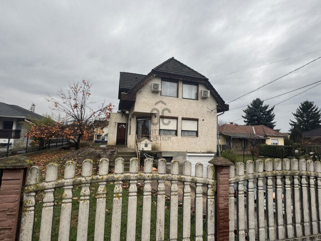 Eladó családi ház, Százhalombattán 94.9 M Ft, 4 szobás