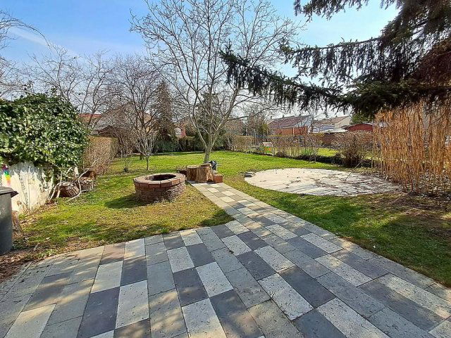 Eladó családi ház, Budapesten, XV. kerületben 169.9 M Ft