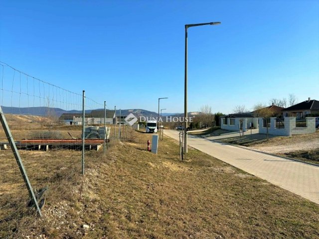 Eladó telek, Leányváron 28 M Ft / költözzbe.hu