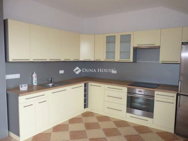 Kiadó téglalakás, albérlet, Kaposváron, Wigner Jenő utcában