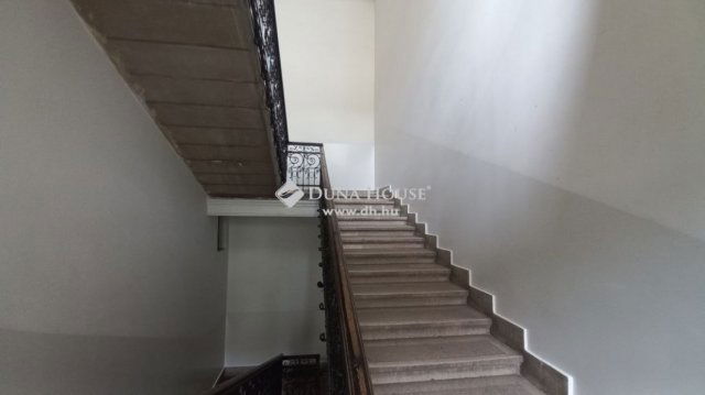 Eladó téglalakás, Budapesten, VIII. kerületben 110 M Ft