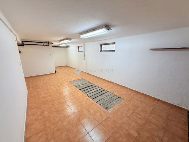 Eladó családi ház, Budapesten, XVIII. kerületben 149.9 M Ft