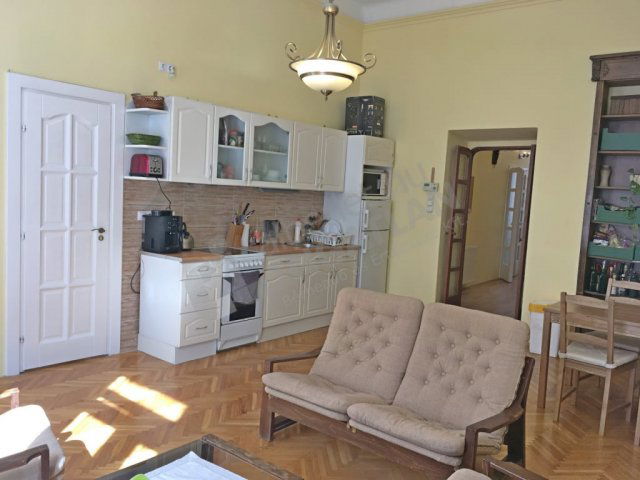 Kiadó téglalakás, albérlet, VI. kerületben, Aradi utcában