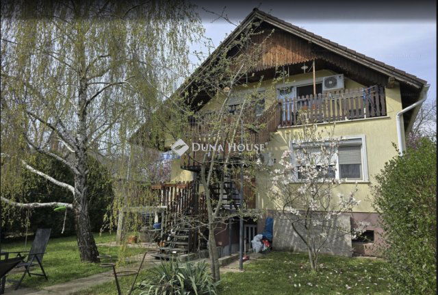 Eladó családi ház, Érden 160 M Ft, 6 szobás