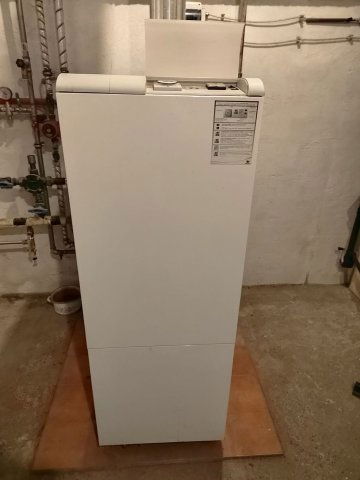 Eladó családi ház, Dunaújvárosban, Tamási Áron utcában 9 M Ft