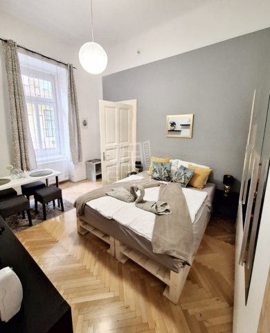 Eladó téglalakás, Budapesten, VII. kerületben 73.19 M Ft