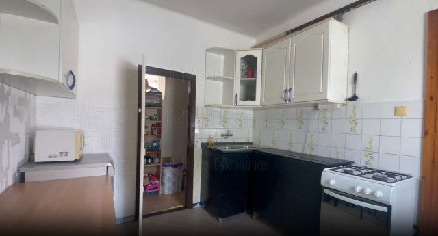 Eladó családi ház, Gönyűn 43.9 M Ft, 7 szobás