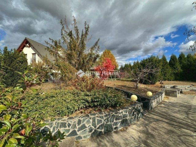 Eladó családi ház, Kecskeméten 165 M Ft, 5 szobás