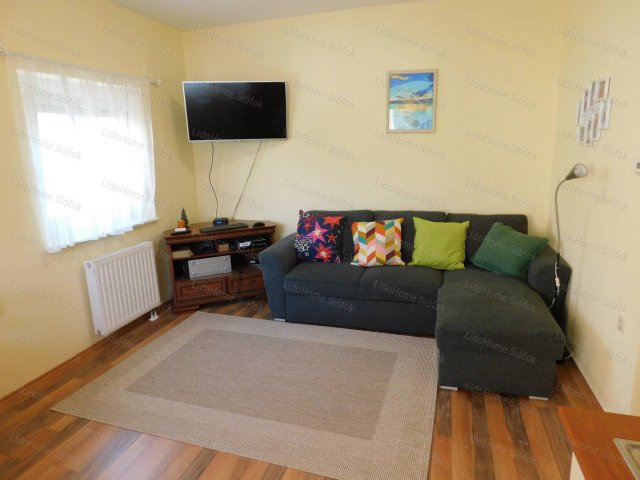 Kiadó téglalakás, albérlet, Siófokon 200 E Ft / hó, 2 szobás