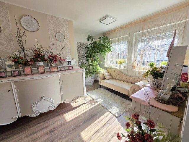 Eladó családi ház, Tökölön 158 M Ft, 5 szobás