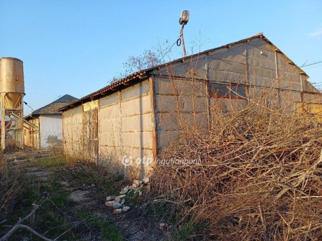 Eladó ipari ingatlan, Csongrádon 70 M Ft / költözzbe.hu
