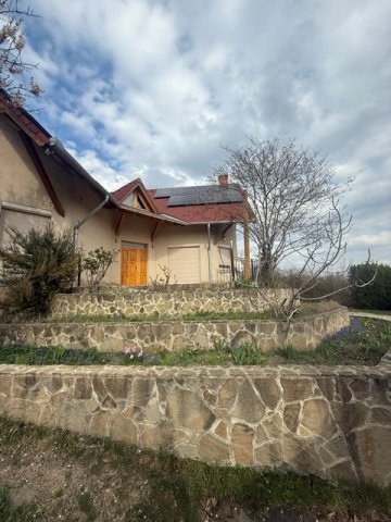 Eladó családi ház, Pákozdon 145 M Ft, 4 szobás