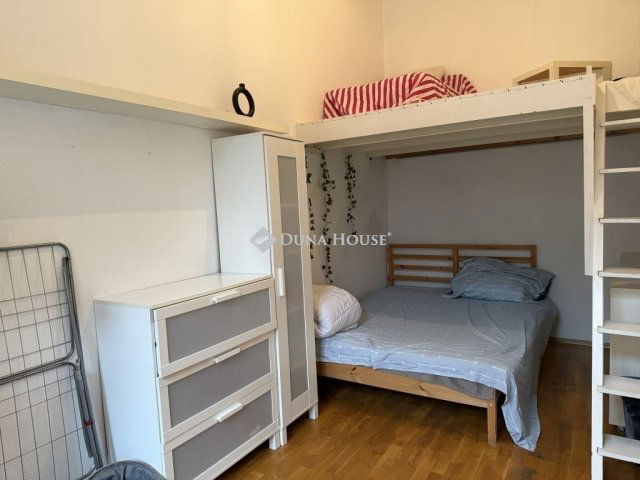 Eladó téglalakás, Budapesten, VII. kerületben 69.9 M Ft