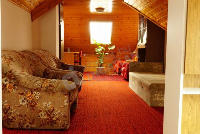 Kiadó családi ház, albérlet, XXII. kerületben, Kiss János utcában