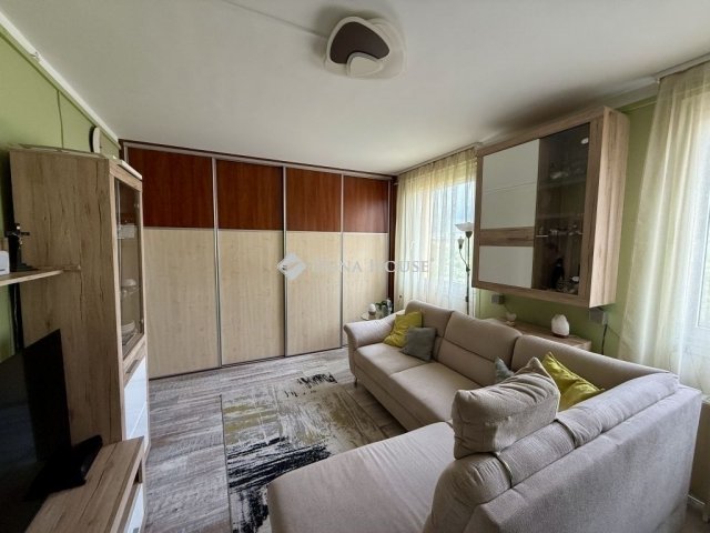 Eladó panellakás, Budapesten, XV. kerületben 79.9 M Ft