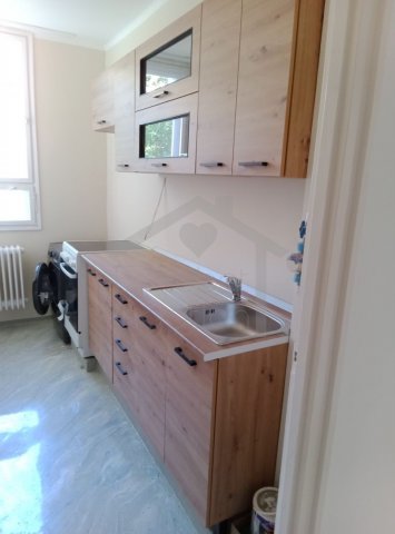 Kiadó téglalakás, albérlet, Tatabányán 160 E Ft / hó