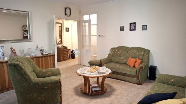 Eladó téglalakás, Szegeden 84.9 M Ft, 3 szobás