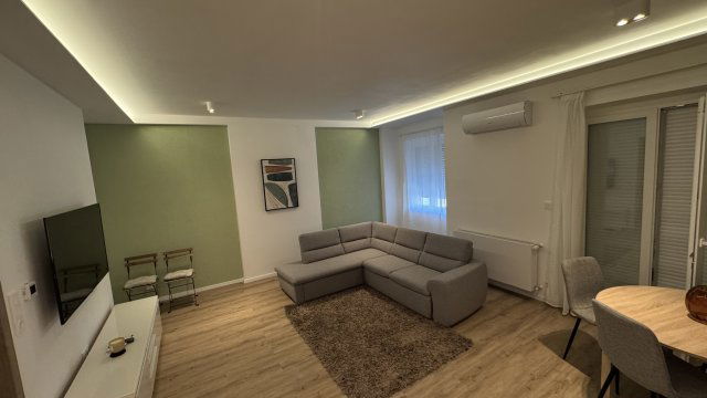 Kiadó téglalakás, albérlet, XI. kerületben, Zsombolyai utcában