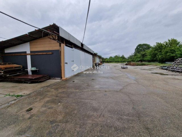 Eladó ipari ingatlan, Budapesten, XVIII. kerületben 680 M Ft