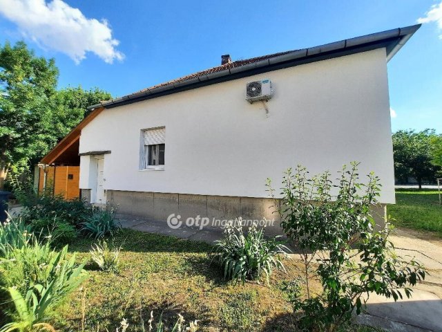 Eladó családi ház, Szolnokon 78 M Ft, 2+1 szobás