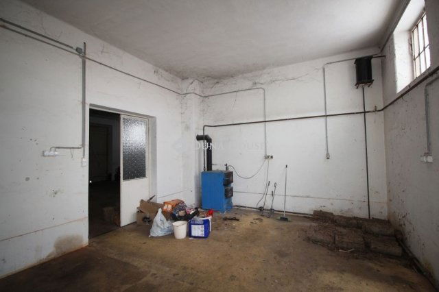 Eladó ipari ingatlan, Nagykőrösön 99.5 M Ft