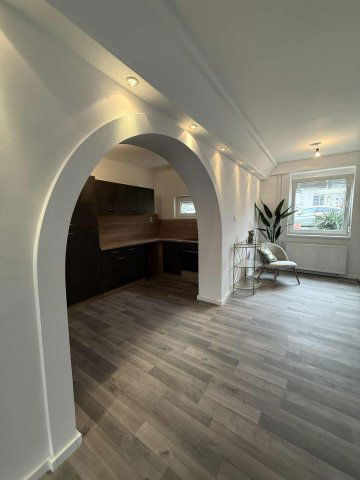 Eladó sorház, Pécsett, Vándor utcában 89.9 M Ft, 5 szobás