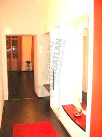 Kiadó téglalakás, albérlet, V. kerületben, Reáltanoda utcában